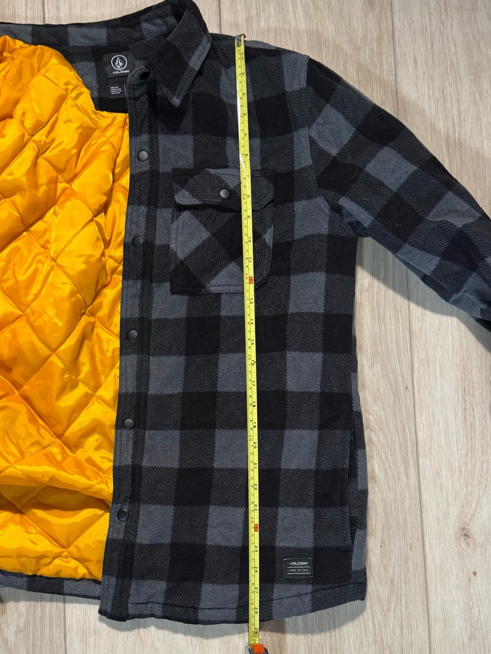 Volcom Men’s Gray/Black plaid flannel insulated shirt jacket coat size Large - Picture 14 of 16